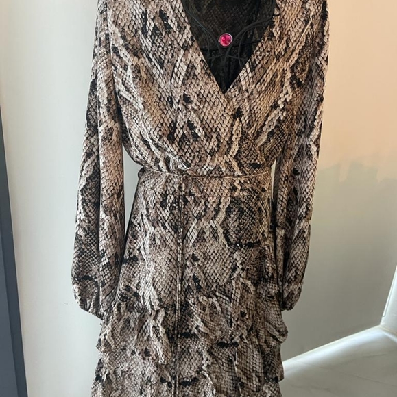 One state Animal Print Wraparound Dress - Picture 2 of 4